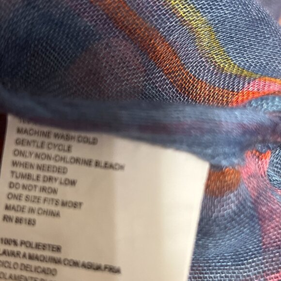 Pre-Owned Sheer Plaid Infinity Scarf 36x22 Circle Loop 100% Polyester RN98185 - Picture 2 of 3